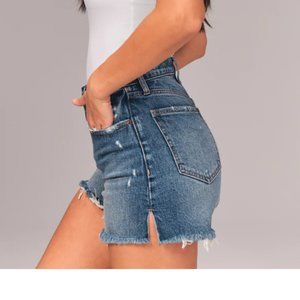Abercrombie Curve Love High Rise 4 Inch Mom Shorts